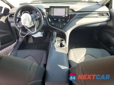 Zdjęcie 8 z 11 samochodu: 2023 TOYOTA CAMRY HYBRID LE VIN:4T1C31AK7PU605660 - miniatura