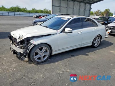 2010 MERCEDES-BENZ C 300 WDDGF5EB4AR099025 - główne zdjęcie licytacji z USA - miniatura