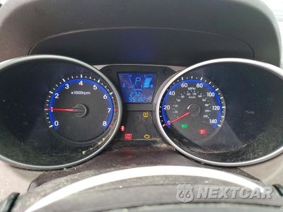 Zdjęcie 9 z 13 samochodu: 2015 HYUNDAI TUCSON LIMITED VIN:KM8JU3AG4FU987477 - miniatura