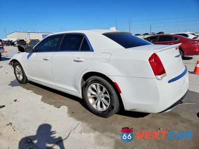Drugie zdjęcie samochodu z przodu: 2015 CHRYSLER 300 LIMITED VIN:2C3CCAAG3FH801875 - miniatura