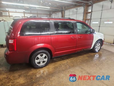 Trzecie zdjęcie samochodu z tyłu: 2010 DODGE GRAND CARAVAN HERO VIN:2D4RN3D15AR342910 - miniatura