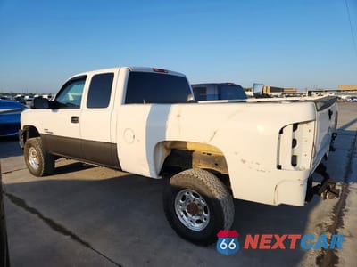 Drugie zdjęcie samochodu z przodu: 2005 CHEVROLET SILVERADO K2500 HEAVY DUTY VIN:1GCHK292X5E132190 - miniatura