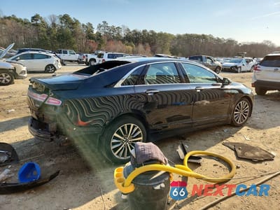 Trzecie zdjęcie samochodu z tyłu: 2019 LINCOLN MKZ RESERVE I VIN:3LN6L5LU4KR608373 - miniatura