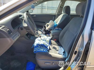 Zdjęcie 7 z 12 samochodu: 2005 TOYOTA CAMRY LE VIN:4T1BE30K95U416038 - miniatura