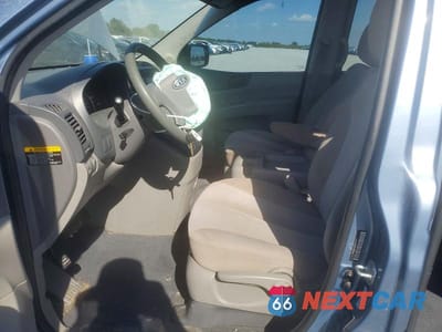 Zdjęcie 7 z 13 samochodu: 2010 KIA SEDONA BASE VIN:KNDMG4C3XA6350485 - miniatura