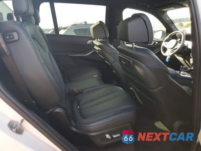 Zdjęcie 10 z 12 samochodu: 2020 BMW X7 XDRIVE40I VIN:5UXCW2C04L9B00476 - miniatura
