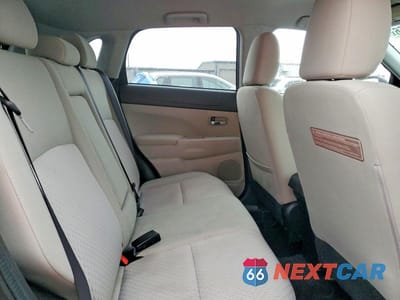 Zdjęcie 11 z 12 samochodu: 2017 MITSUBISHI OUTLANDER SPORT ES VIN:JA4AR3AU3HZ003862 - miniatura