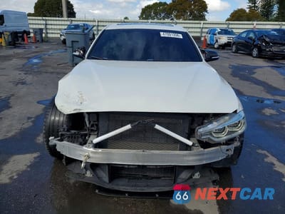 Piąte zdjęcie samochodu w środku: 2018 BMW 340 I VIN:WBA8B3C50JK819356 - miniatura