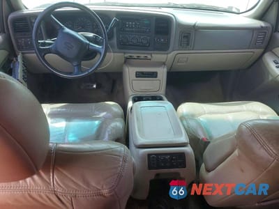 Zdjęcie 8 z 13 samochodu: 2002 CHEVROLET SUBURBAN K1500 VIN:1GNFK16Z92J190790 - miniatura