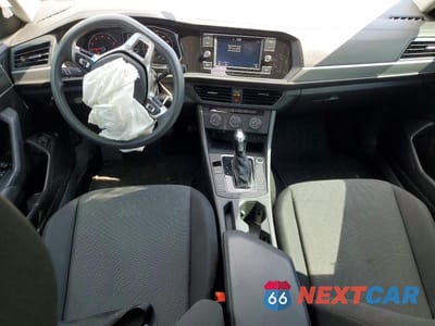 Zdjęcie 8 z 11 samochodu: 2021 VOLKSWAGEN JETTA S VIN:3VWC57BU9MM016656 - miniatura