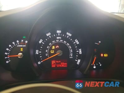 Zdjęcie 9 z 12 samochodu: 2016 KIA SPORTAGE EX VIN:KNDPCCAC0G7859350 - miniatura