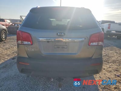 Zdjęcie 6 z 13 samochodu: 2013 KIA SORENTO EX VIN:5XYKUDA2XDG396085 - miniatura