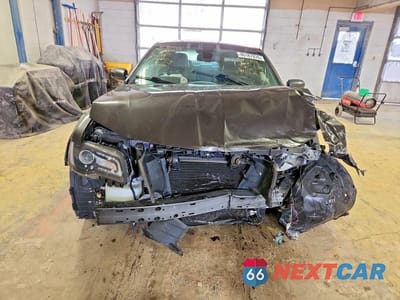Piąte zdjęcie samochodu w środku: 2018 CHRYSLER 300 S VIN:2C3CCABG0JH266415 - miniatura