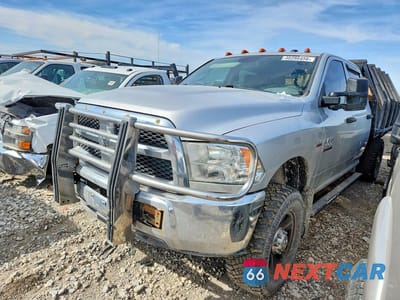 2015 RAM 2500 ST FLATBED TRUCK 3C6UR5HJ3FG510386 - główne zdjęcie licytacji z USA - miniatura
