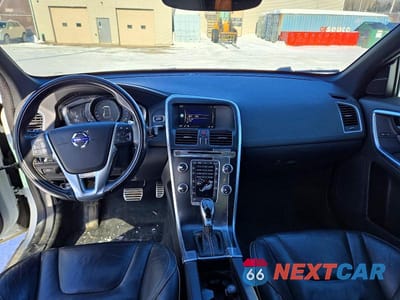 Zdjęcie 8 z 12 samochodu: 2017 VOLVO XC60 T6 R-DESIGN PREMIER VIN:YV449MRP0H2134552 - miniatura