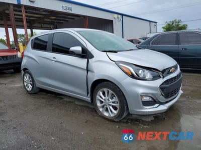 Czwarte zdjęcie samochodu z boku: 2020 CHEVROLET SPARK 1LT VIN:KL8CD6SA9LC437131 - miniatura