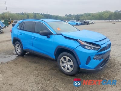 Czwarte zdjęcie samochodu z boku: 2021 TOYOTA RAV4 LE VIN:2T3F1RFV5MW146703 - miniatura