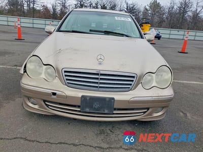 Piąte zdjęcie samochodu w środku: 2005 MERCEDES-BENZ C 240 SPORTWAGON 4MATIC VIN:WDBRH81J35F631947 - miniatura