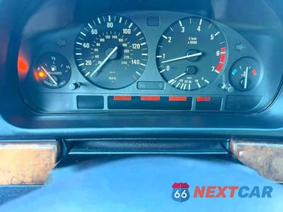 Zdjęcie 8 z 10 samochodu: 2001 BMW 540 I AUTOMATIC VIN:WBADN63491GM73387 - miniatura