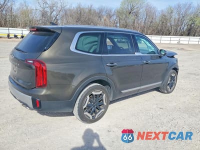 Trzecie zdjęcie samochodu z tyłu: 2024 KIA TELLURIDE S VIN:5XYP64GC4RG412403 - miniatura