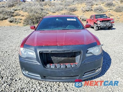 Piąte zdjęcie samochodu w środku: 2014 CHRYSLER 300 S VIN:2C3CCABG6EH145331 - miniatura