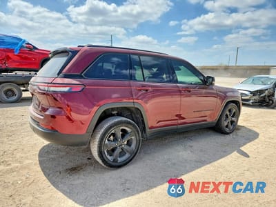 Trzecie zdjęcie samochodu z tyłu: 2023 JEEP GRAND CHEROKEE LAREDO VIN:1C4RJHAG7P8889650 - miniatura