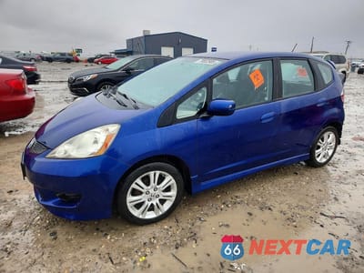 2010 HONDA FIT SPORT JHMGE8H48AS023312 - główne zdjęcie licytacji z USA - miniatura