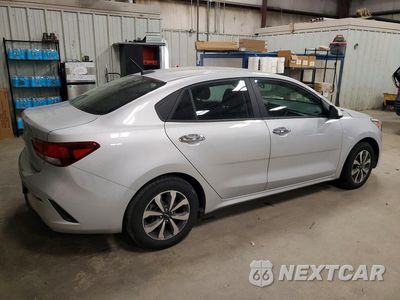 Trzecie zdjęcie samochodu z tyłu: 2023 KIA RIO S VIN:3KPA24AD8PE549213 - miniatura