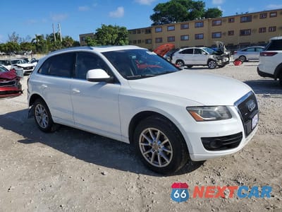 Czwarte zdjęcie samochodu z boku: 2011 AUDI Q5 PREMIUM PLUS VIN:WA1LFAFP0BA010783 - miniatura