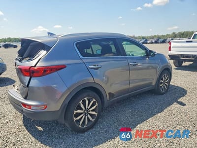 Trzecie zdjęcie samochodu z tyłu: 2018 KIA SPORTAGE EX VIN:KNDPN3AC9J7390051 - miniatura