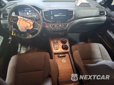 Zdjęcie 8 z 13 samochodu: 2021 HONDA PASSPORT SPORT VIN:5FNYF8H21MB021307 - miniatura