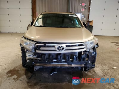 Piąte zdjęcie samochodu w środku: 2011 TOYOTA HIGHLANDER VIN:5TDDK3EH9BS075355 - miniatura