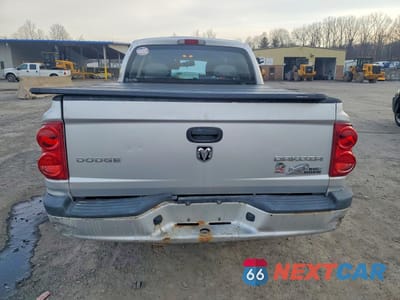 Zdjęcie 6 z 12 samochodu: 2011 DODGE DAKOTA SLT VIN:1D7RW3GK7BS691877 - miniatura