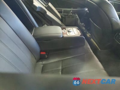 Zdjęcie 10 z 12 samochodu: 2013 HYUNDAI EQUUS SIGNATURE VIN:KMHGH4JH5DU069196 - miniatura