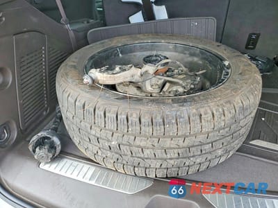 Zdjęcie 13 z 14 samochodu: 2024 GMC YUKON DENALI VIN:1GKS2DKL1RR227180 - miniatura
