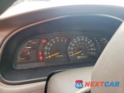 Zdjęcie 9 z 11 samochodu: 2004 TOYOTA TUNDRA SR5 VIN:5TBDT44144S448501 - miniatura