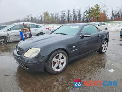 1999 MERCEDES-BENZ SLK-CLASS WDBKK47FXXF121936 - główne zdjęcie licytacji z USA - miniatura