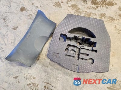 Zdjęcie 12 z 13 samochodu: 2010 ACURA TL VIN:19UUA8F53AA011569 - miniatura