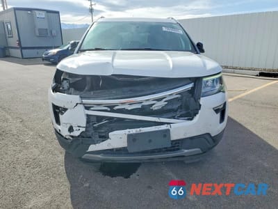 Piąte zdjęcie samochodu w środku: 2018 FORD EXPLORER XLT VIN:1FM5K8D85JGC72823 - miniatura
