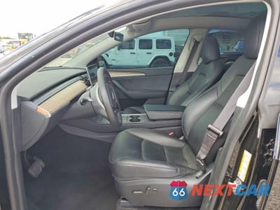 Zdjęcie 7 z 14 samochodu: 2024 TESLA MODEL Y VIN:7SAYGDEE7RA214671 - miniatura