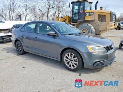 Czwarte zdjęcie samochodu z boku: 2012 VOLKSWAGEN JETTA VIN:3VWDP7AJ8CM368986 - miniatura