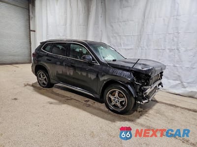 Czwarte zdjęcie samochodu z boku: 2026 BMW X1 XDRIVE28I VIN:WBX73EF02T5408987 - miniatura