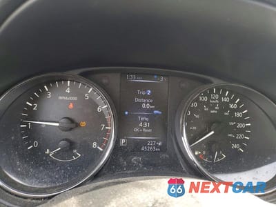 Zdjęcie 9 z 12 samochodu: 2018 NISS QASHQAI VIN:JN1BJ1CP1JW160975 - miniatura