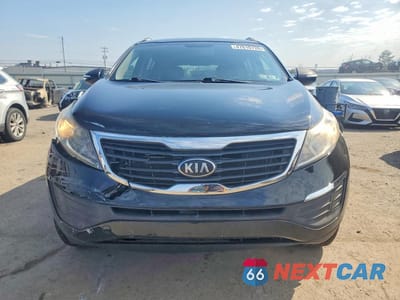 Piąte zdjęcie samochodu w środku: 2013 KIA SPORTAGE LX VIN:KNDPBCA28D7356090 - miniatura