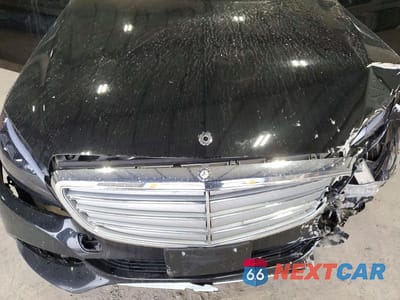 Zdjęcie 11 z 12 samochodu: 2015 MERCEDES-BENZ C 300 4MATIC VIN:55SWF4KB5FU030246 - miniatura