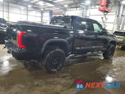 Trzecie zdjęcie samochodu z tyłu: 2026 TOYOTA TUNDRA LIMITED VIN:5TFWA5DB7TX359356 - miniatura