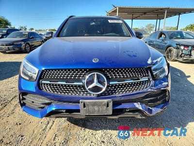 Piąte zdjęcie samochodu w środku: 2021 MERCEDES-BENZ GLC 300 4MATIC VIN:W1N0G8EBXMF897540 - miniatura