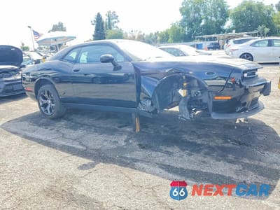 Czwarte zdjęcie samochodu z boku: 2019 DODGE CHALLENGER GT VIN:2C3CDZJG5KH674133 - miniatura