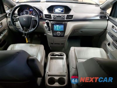 Zdjęcie 8 z 13 samochodu: 2017 HONDA ODYSSEY EXL VIN:5FNRL5H62HB014709 - miniatura