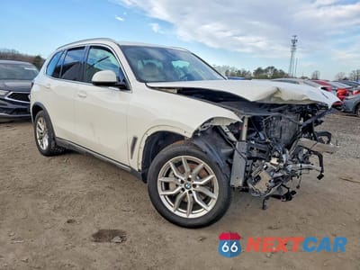 Czwarte zdjęcie samochodu z boku: 2022 BMW X5 XDRIVE40I VIN:5UXCR6C0XN9M93706 - miniatura